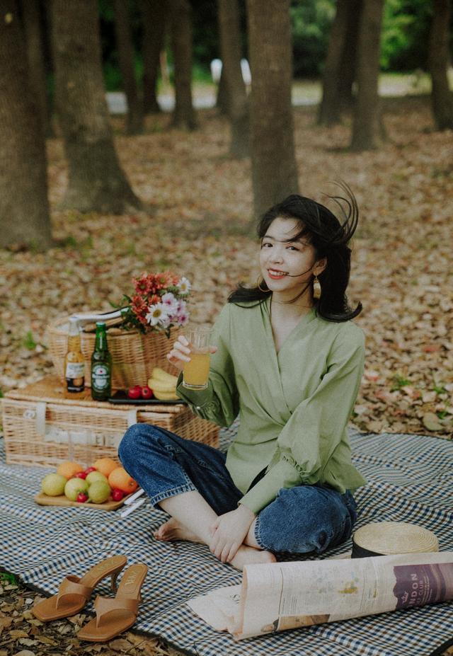 女孩子|夏季衬衫如何搭配呢?三木演绎衬衫穿搭技巧,风格多样照学就够了