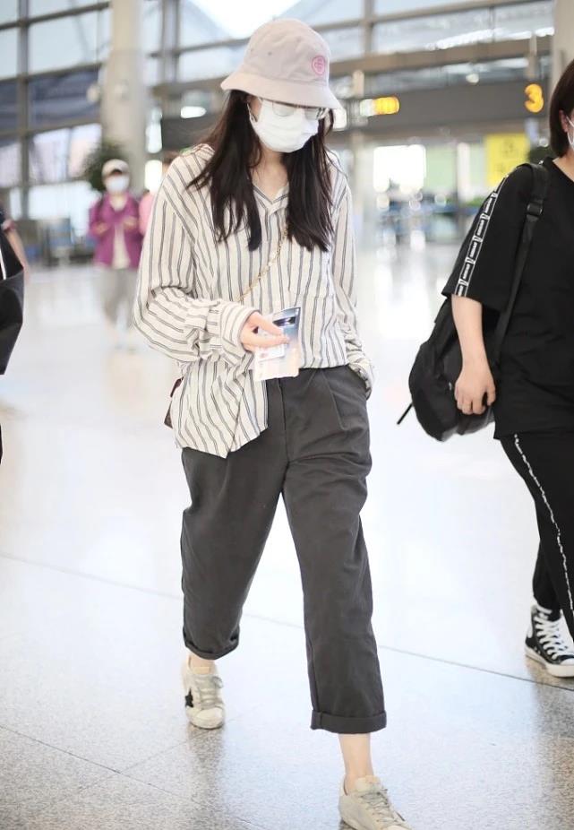 身材|迪丽热巴穿成“五五身”,造型一样很抢眼,身材不好这样穿易翻车