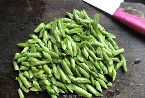 四季豆怎么炒容易烂 4ff1dfb0842f4690acfd880aabebbd92.jpeg
