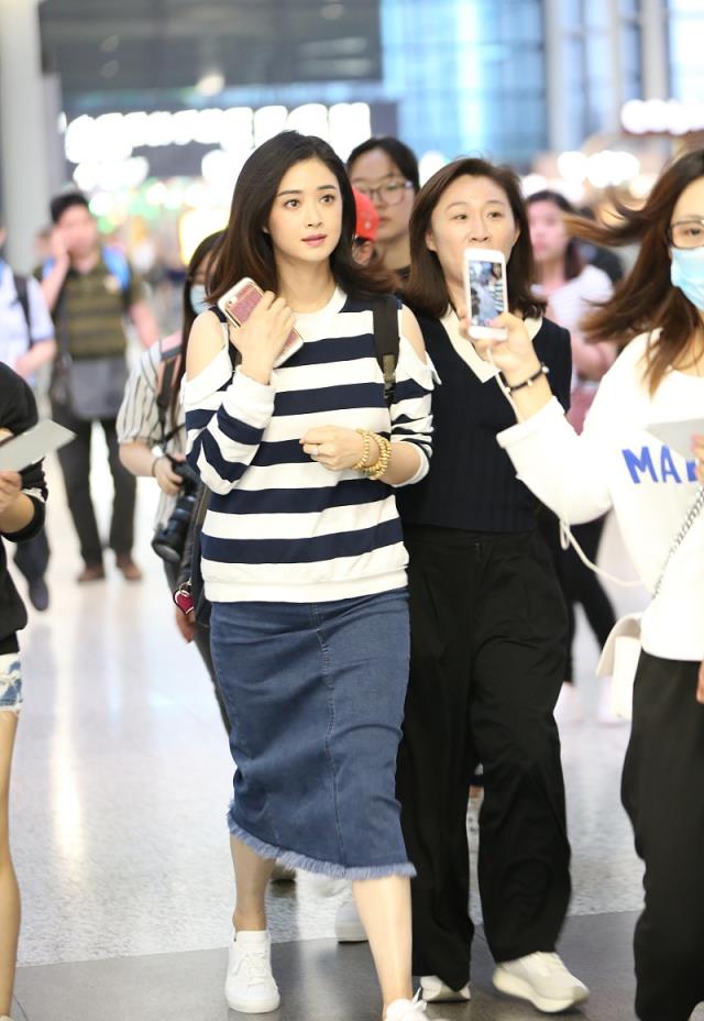 显得|蒋欣瘦身之后颜值创新高,再现“华妃娘娘”即视感,美出新高度