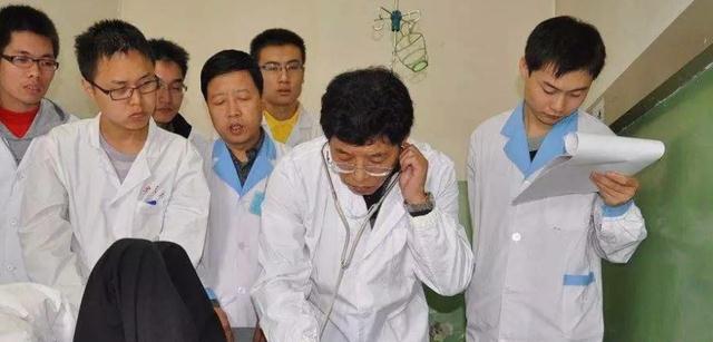 怎么当上医学生 83f10e56be8a4785bae0dbcad1d3fcb6.jpeg