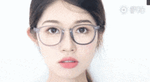 眼睛|张艺兴戴上眼镜成撕漫男，Jennie名媛范，杨幂的平光镜更有复古感