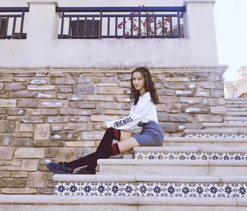 角色|《扫黑风暴》里面的麦佳，剧中恋爱脑，剧外是90后实力小花