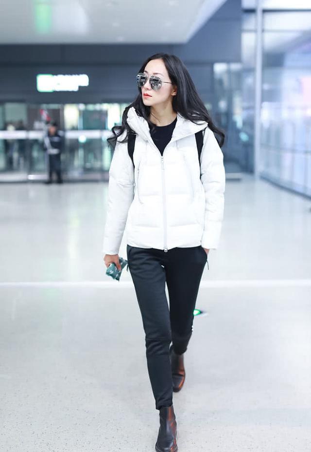 韩雪|36岁韩雪现身，170身高穿棉裤打底照样公主范，可脸却用错色号了