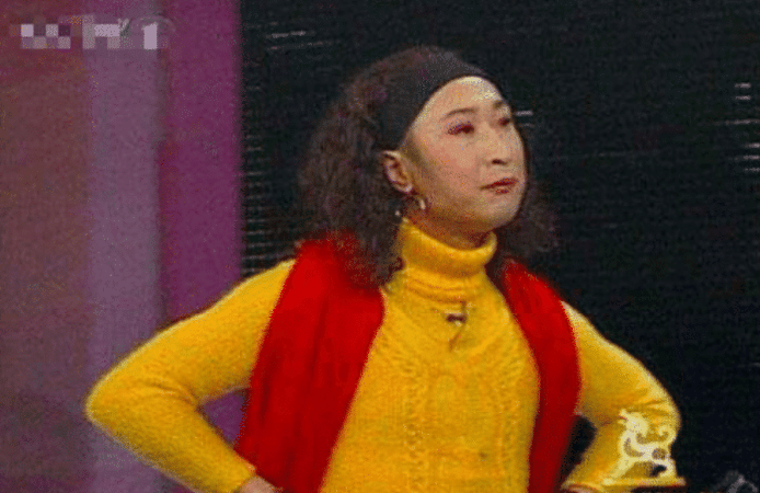原创国家一级演员,春晚彩排时收到儿子去世的消息,忍痛录完一夜成名