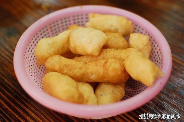 气泡|想吃河南油馍头买不到，河南大厨把油馍头配方告诉你，轻松在家做