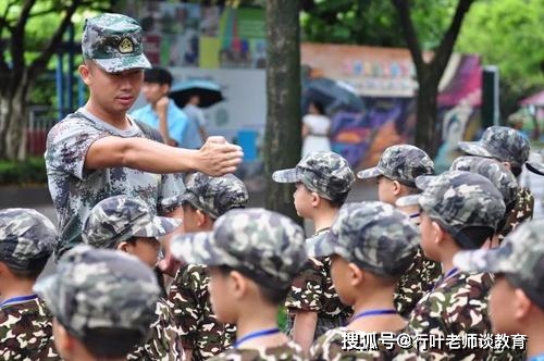 校长三名少年：处必一运动官网理不伤筋骨是不是暴力夏令营会变本加厉？(图2)