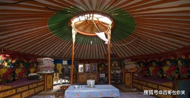 蒙古一家人睡在一个蒙古包里，新婚夫妇咋办？看完明白了