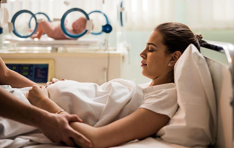 因为|二胎剖腹产是手术中痛还是手术后痛 怎样才能让伤口恢复更快