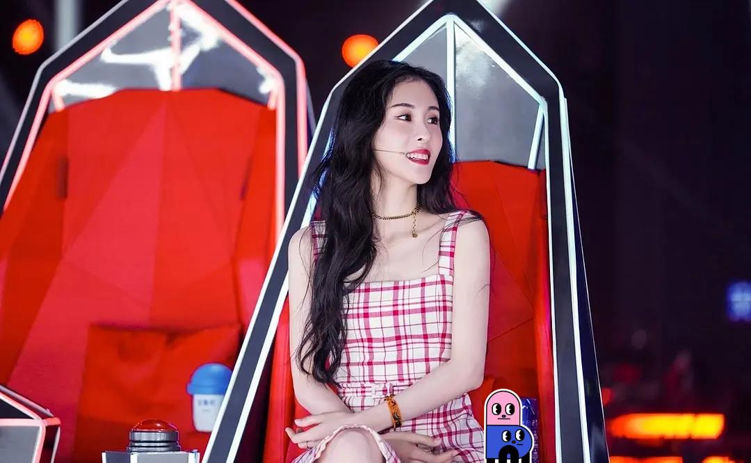 成功|屡次被拒绝的黄霄云，别怪汪峰不给面，请看看张碧晨如何对那英