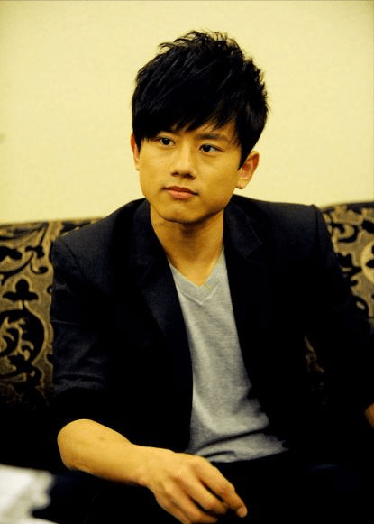 眼睛|张杰早年参加相亲节目画面辣眼睛，表白还被拒，谢娜看了想打人？