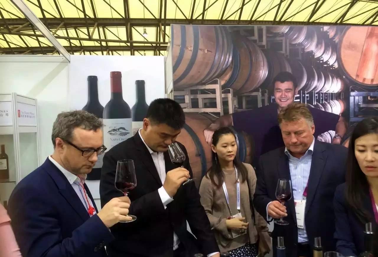 刘金启|山西煤老板宁夏戈壁滩种葡萄酿酒，居然拿了36个国际大奖