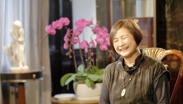 潘迎紫|郑佩佩只比潘迎紫大三岁，看着却像长辈，保养和不保养真有区别