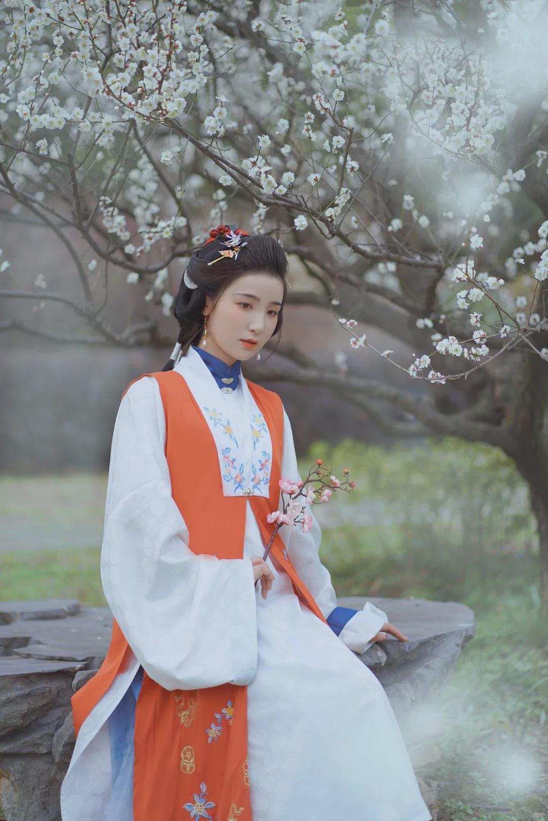 仙女|汉服小仙女：严寒独自开