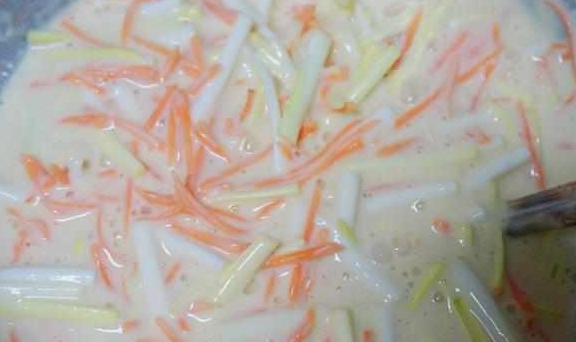 胡萝卜|早晚都爱吃这饼,不揉面,不发面,两分钟就烙好,好吃又营养
