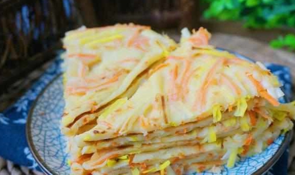 胡萝卜|早晚都爱吃这饼,不揉面,不发面,两分钟就烙好,好吃又营养