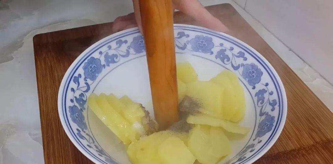 e1c54425bc5d4a6b86670ca6944f0331.jpeg