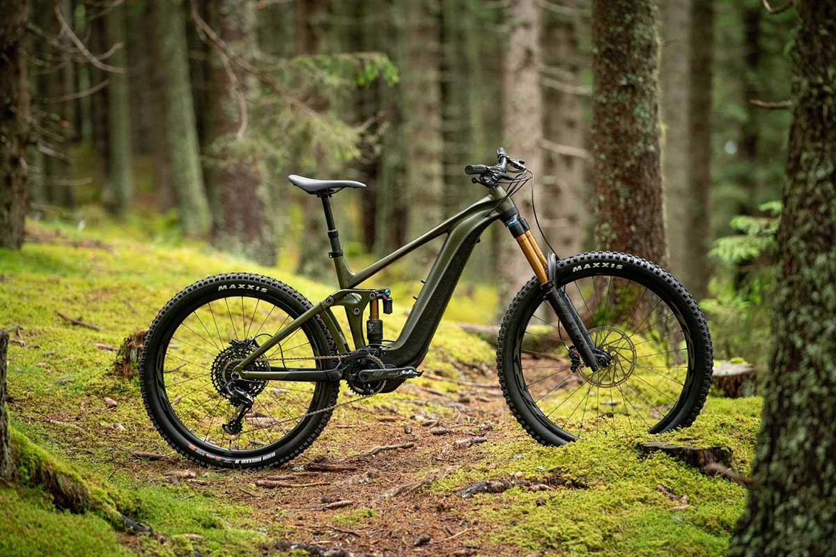 giant旗下的reign e 是该品牌电助力软尾车型的明星产品,近日,它迎来