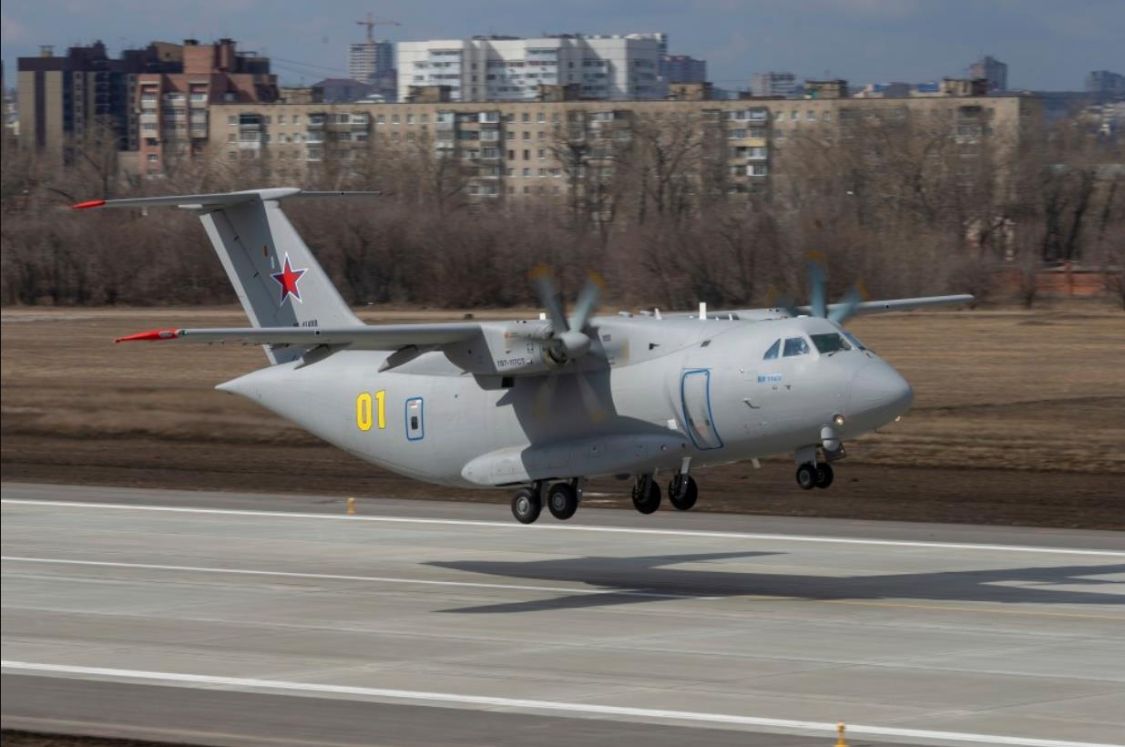 俄罗斯英雄伊尔112坠毁王牌试飞员最后一秒还在保护居民区