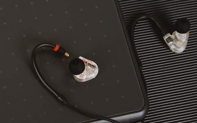评测|森海塞尔IE 100 Pro耳机评测：颜值与实力兼备，千元内最值的耳机