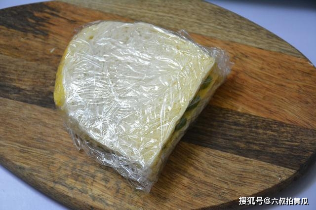 美食|十分钟快手营养早餐牛油果三明治，解决孩子上学大人上班赶时间