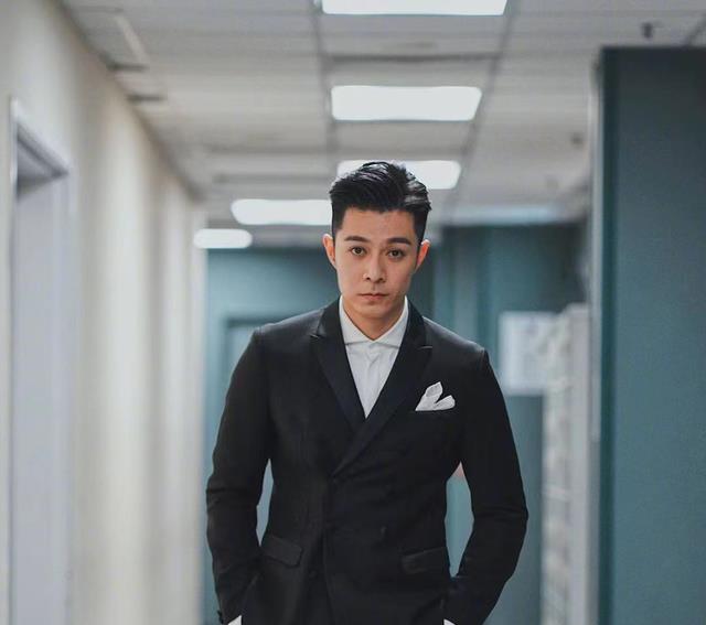 杨千嬅|出道获奖无数，哄老婆开心送千万豪宅，今二胎喜得子，网友：恭喜