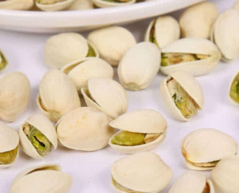 榴莲|女生来“大姨妈”时，这5种零食可以放心吃，吃多了还能减少痛经