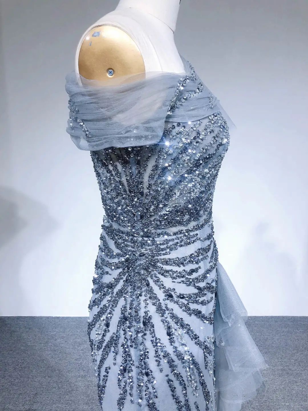 设计|小E优品推荐 | “国色”婚纱礼服，中外设计力量