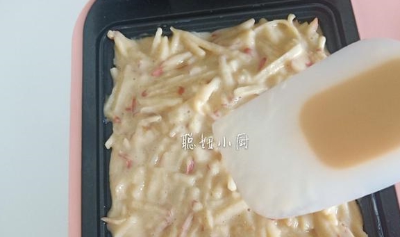 营养素|家里有苹果和鸡蛋，试试这样做成饼，不用发愁孩子不吃早餐了