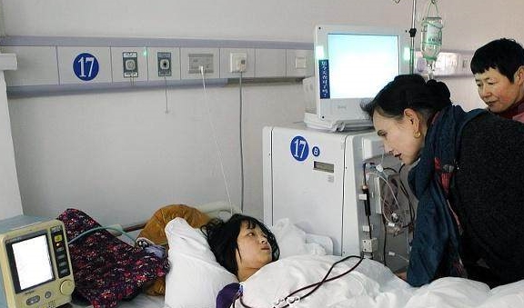 肾脏|“尿毒症”来临时，身体会有这3个“变化”，早知道早受益！