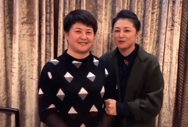 于月仙曾带着妹妹一起录制过节目,不过于月红没怎么