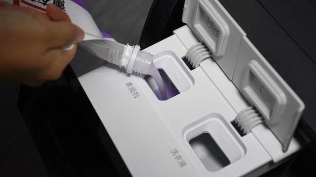 滚筒|云米EyeBot互联网洗烘一体机：智能洗烘大容量 新风速烘去异味