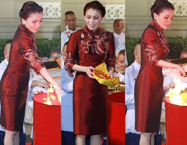 杜若溪|旗袍配珍珠会是怎么样的气质呢？看苏提达王后搭配旗袍你就懂了！