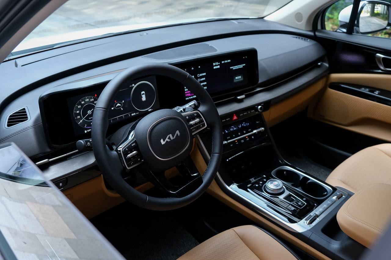 奢享高端尽显格调 东风悦达起亚第四代嘉华外观内饰曝光