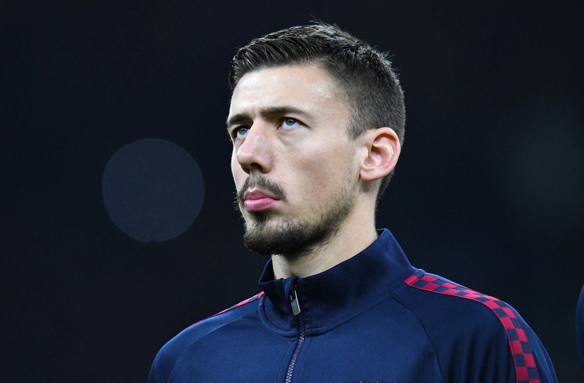 非常有希望成为巴萨未来的后防核心,最不稳定的因素应该就是朗格莱