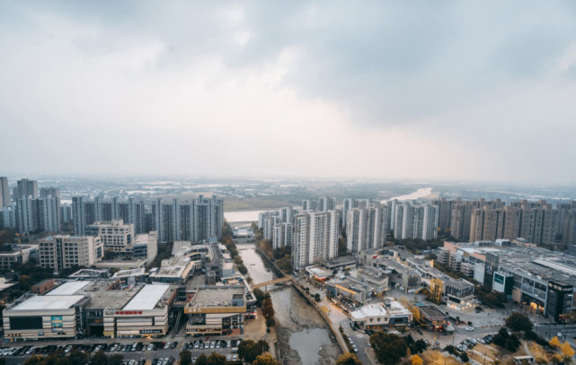 昆山gdp2020_我国第一县,2020年GDP为4276亿元,超过大部分地级市和65 国家