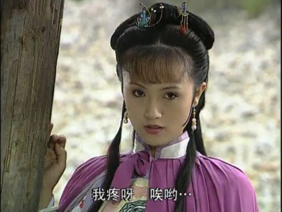 发髻|如今女主古装造型有多敷衍!一根簪子一个花环,还不如以前的丫鬟