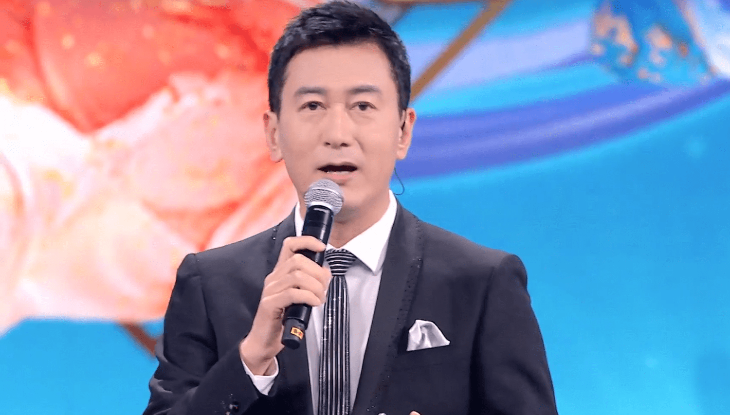 央young之夏公演来袭,康辉李思思上演《白蛇传》,龙洋张韬满满cp感吃