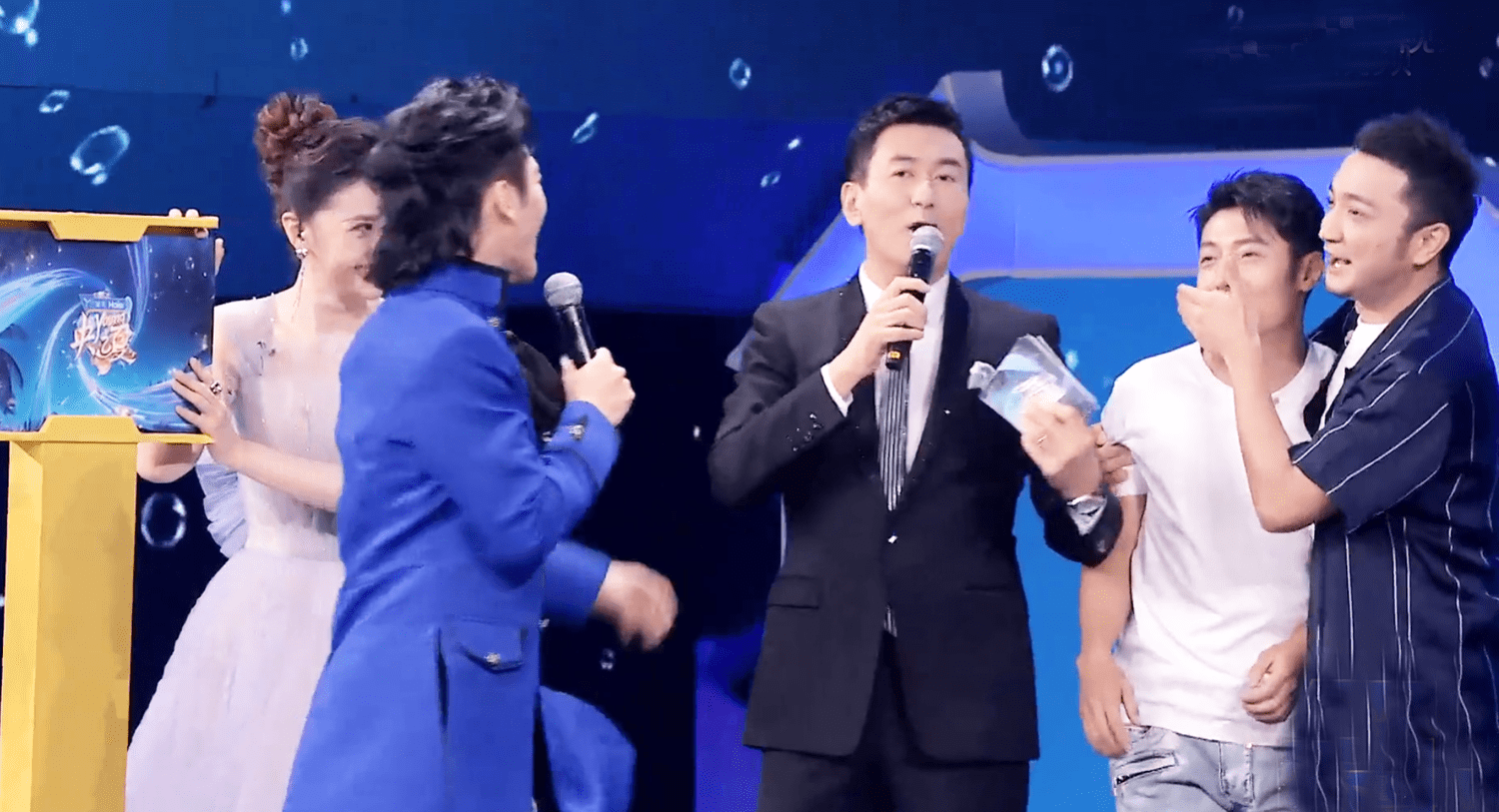 生活|撒贝宁太抢戏，鲁健李红拿他没办法，《你好生活》里倪萍也曾批评过他