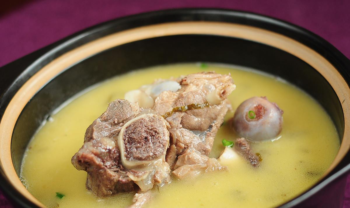 排骨汤的炖法 e14f9aa0aeed4345b9bbfd177e6bb402.jpeg