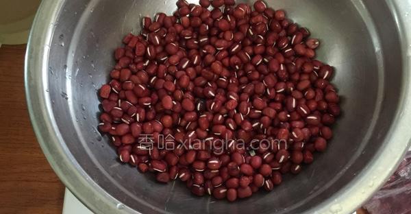 在家怎么自制凉糕 25dd5399bcac444fb7de0dba3fa97ce1.jpeg