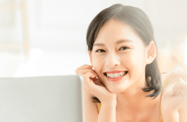 18岁怎么养好皮肤 2ebd60bb0fe64dd4ad1b1eb5419ebd99.png