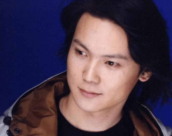 知一味的卖萌和拼人气,虽然在一定程度上达到了一定的目的,但作为演员