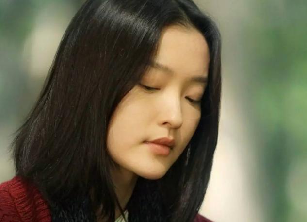 漂亮|“素颜”也好看的女生，一般都有这四个特征，有一个就很迷人