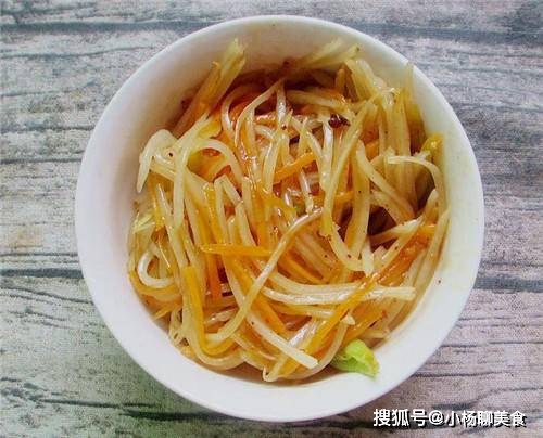 蔬菜|自制透明早餐饼，不揉面不醒面，饼皮巨薄味超香，营养丰富