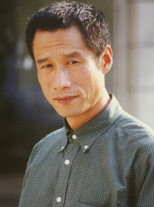 原创"白三爷"刘佩琦,演技精湛无绯闻,与妻子结婚多年恩爱如初