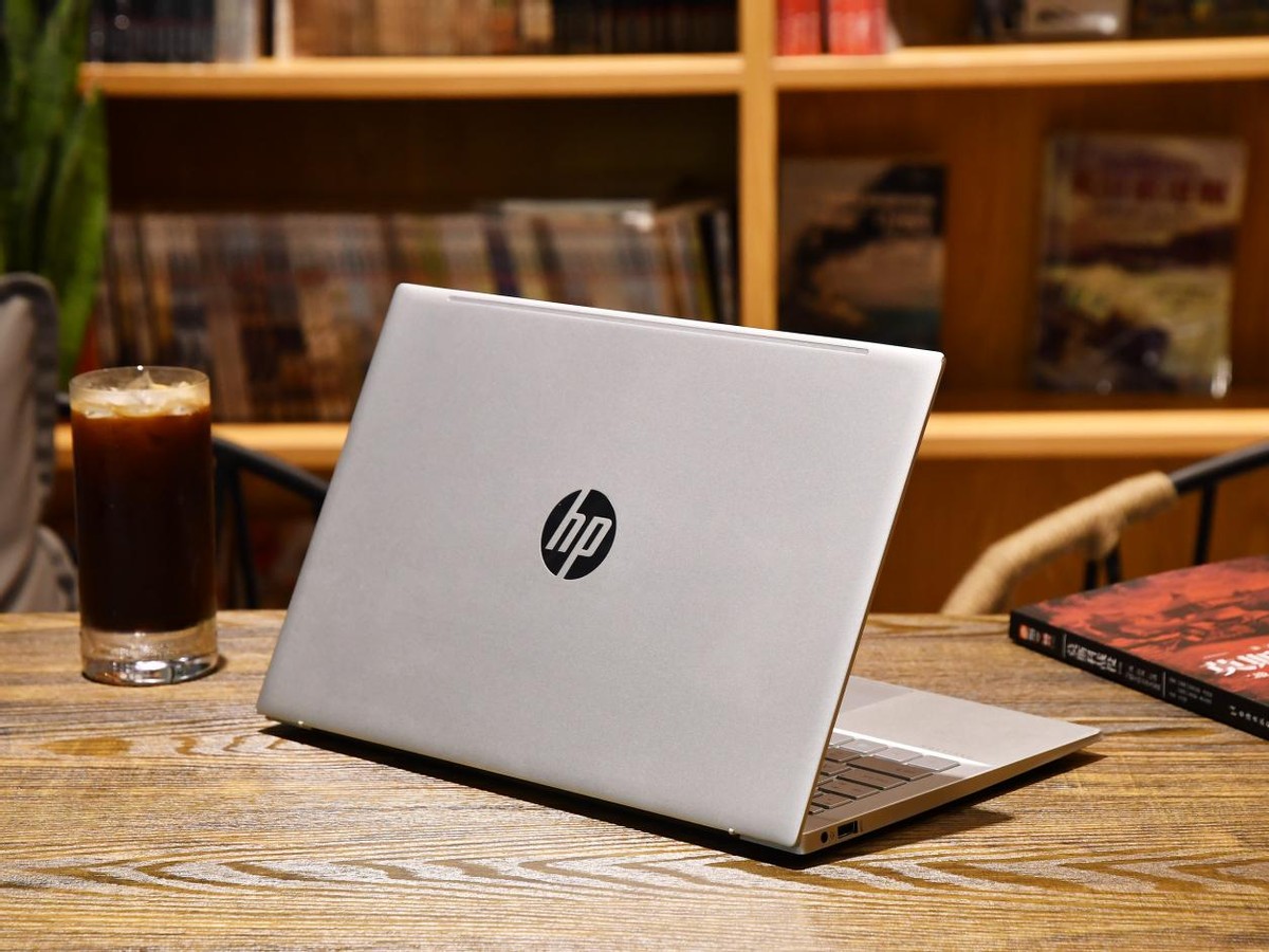 将性能和轻薄发挥到极致惠普星14一台移动的工作主力机