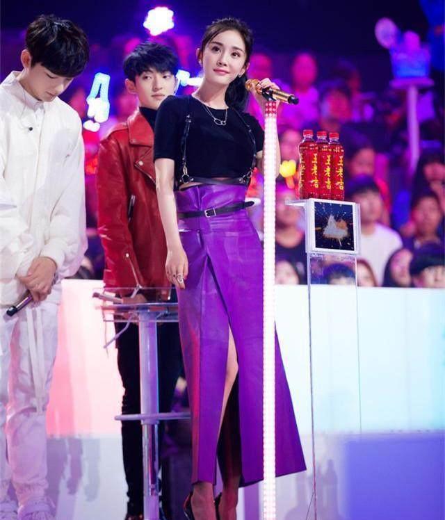 卫生纸|尴尬！刘涛这裙子就像裹了一层卫生纸 相比之下杨幂就美多了