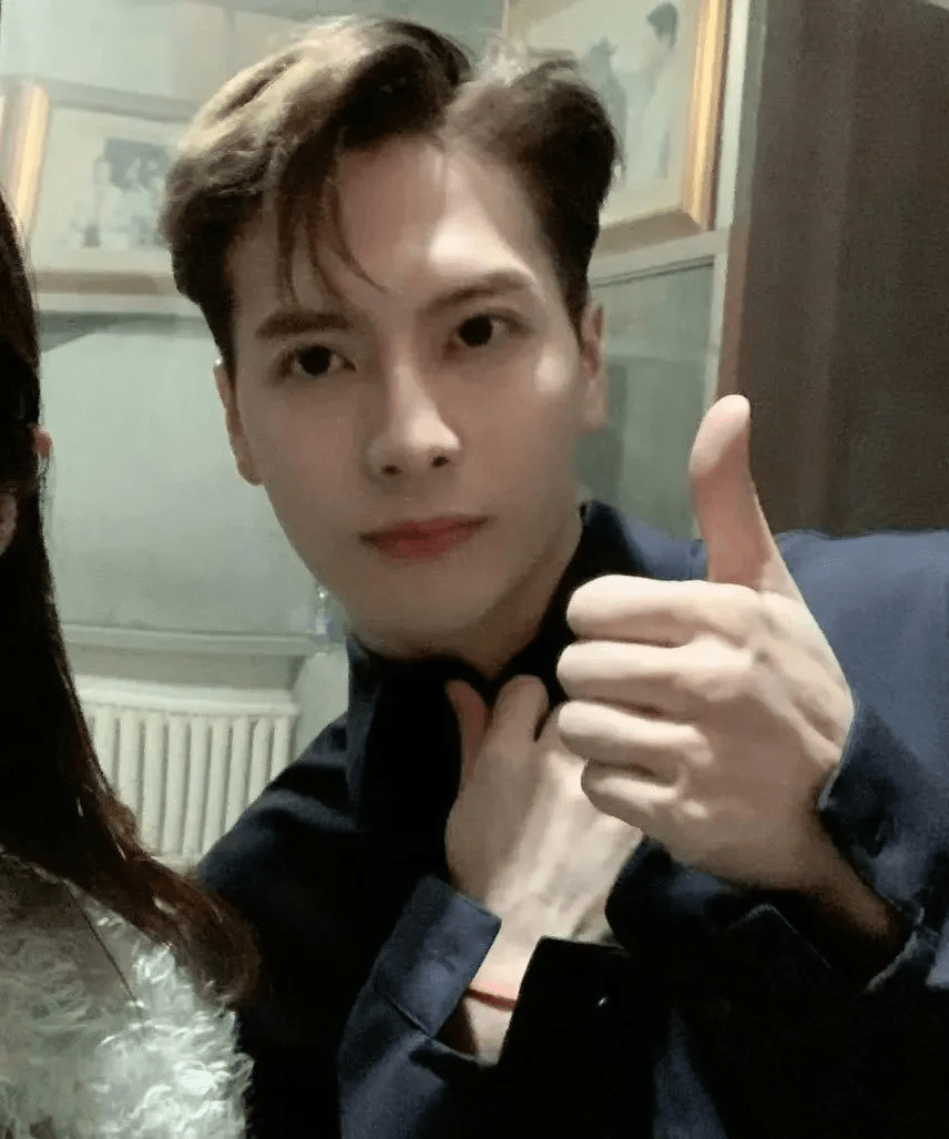 扣子|内娱男徳穿衣指南