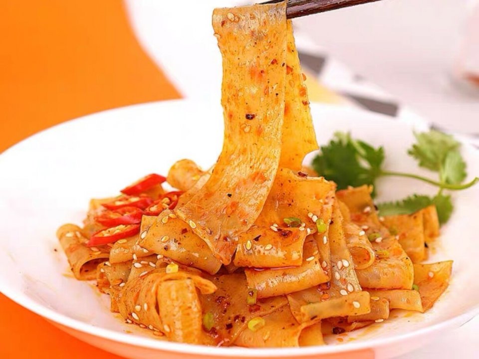 美食|分享5款“平价零食”,办公室里经常囤,好吃又解馋,猜你也喜欢